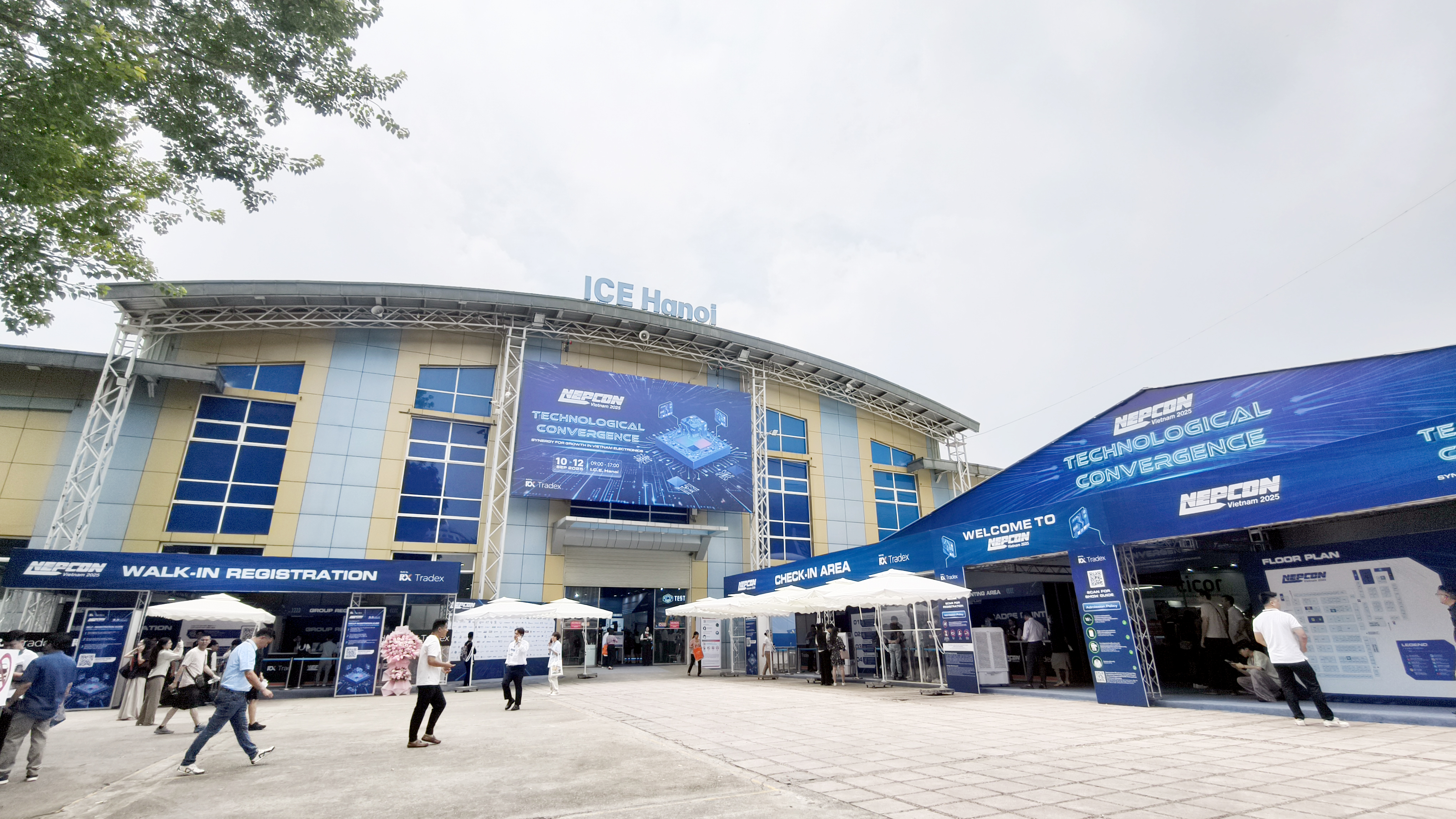 星空电竞星空电竞微电子闪耀2025越南河内电子展，成果丰硕圆满落幕！